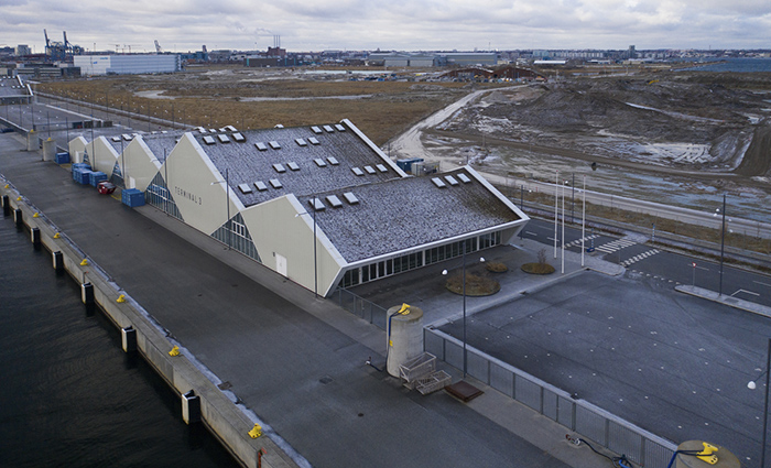 Tre Nordhavn-terminaler med overlys i polykarbonat 
